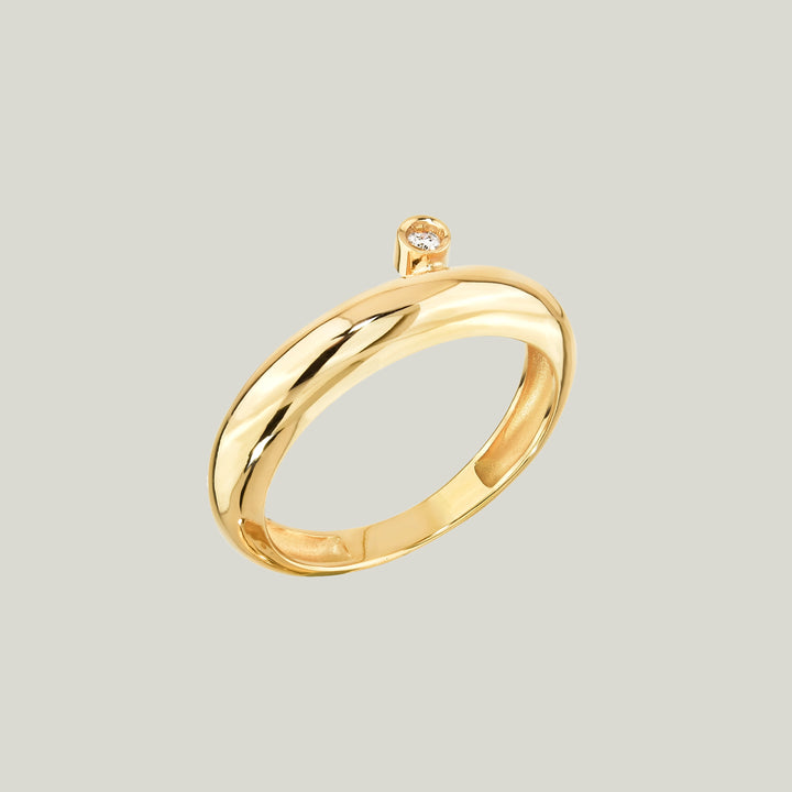 Curve Ring With Singular Diamond