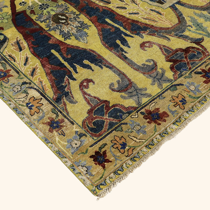 Gold Alchemy Traditional Wool Rug - 6'1" x 8'8"