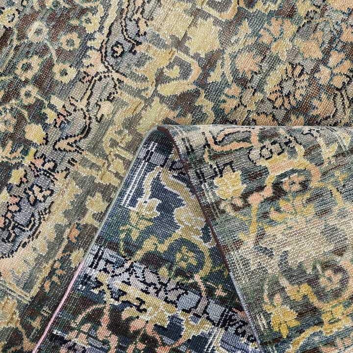Black & Gold Alchemy Traditional Wool Rug - 5'10" x 7'3"