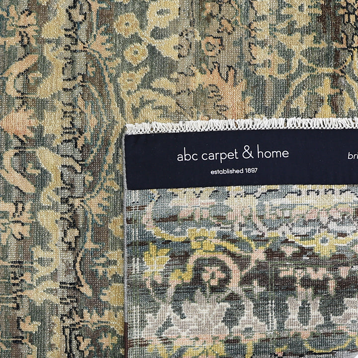 Black & Gold Alchemy Traditional Wool Rug - 5'10" x 7'3"