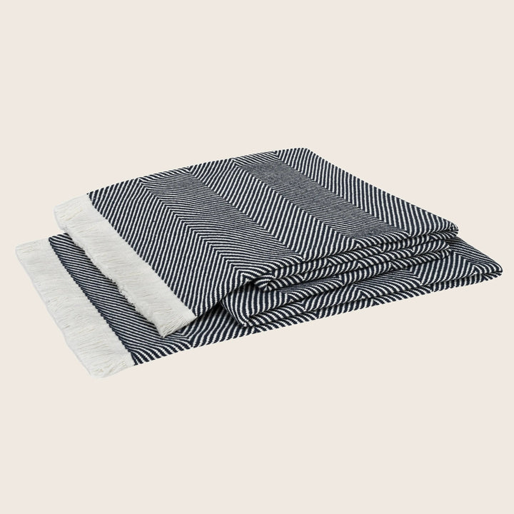 Image for Leo Oversized Cotton Throw