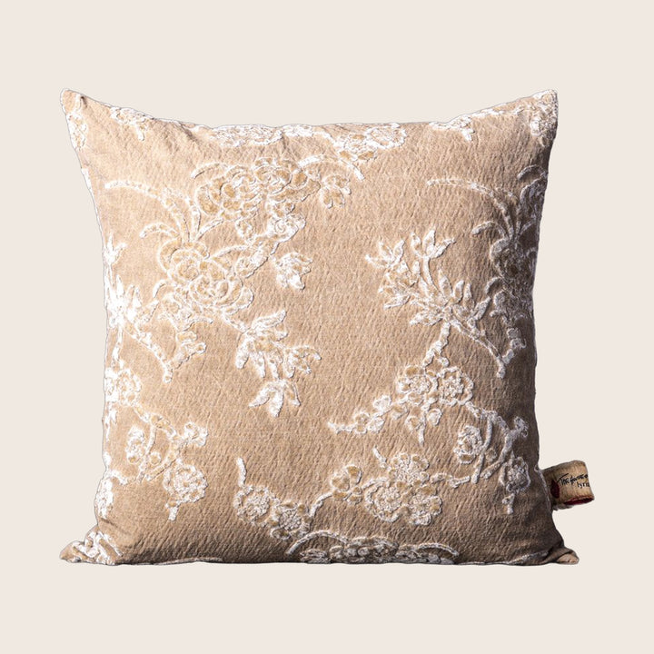 Naftalene Pillow