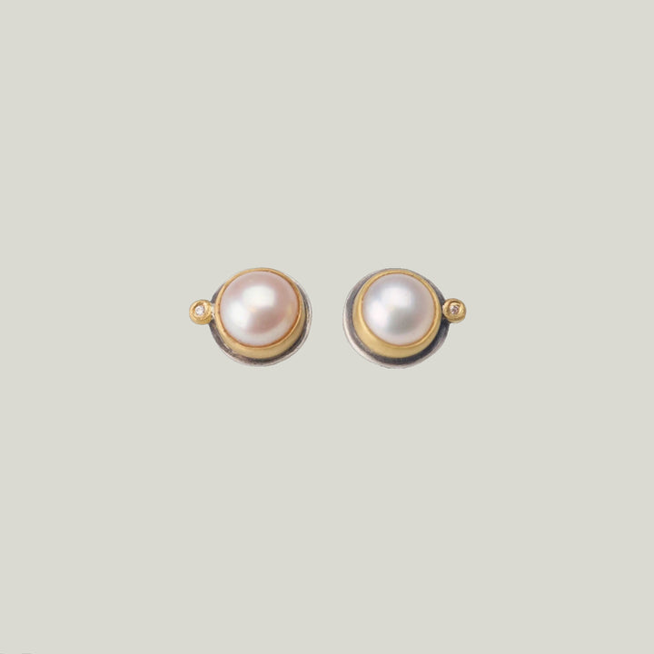 Image for Pearl stud earring, 22k bezel, 1 diamond