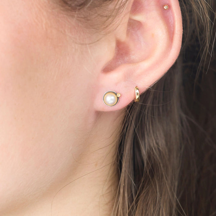 Image for Pearl stud earring, 22k bezel, 1 diamond