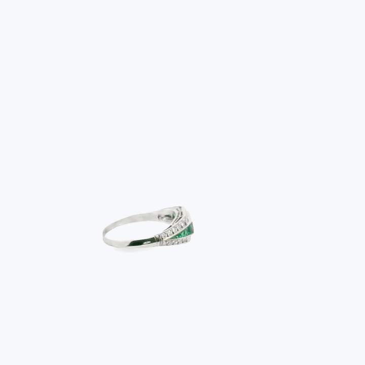 Art Deco Diamond And Emerald Platinum Ring