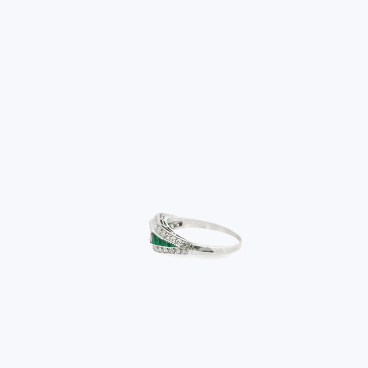 Art Deco Diamond And Emerald Platinum Ring
