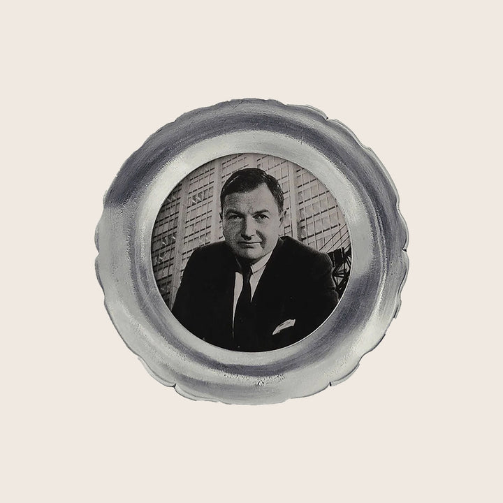 Carretti Round Frame