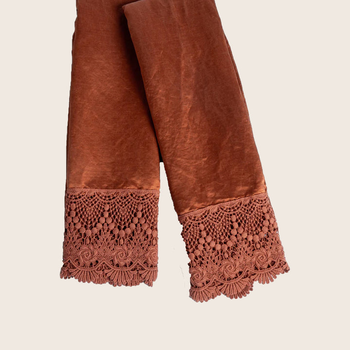 Paloma Lace Trim Pillowcase
