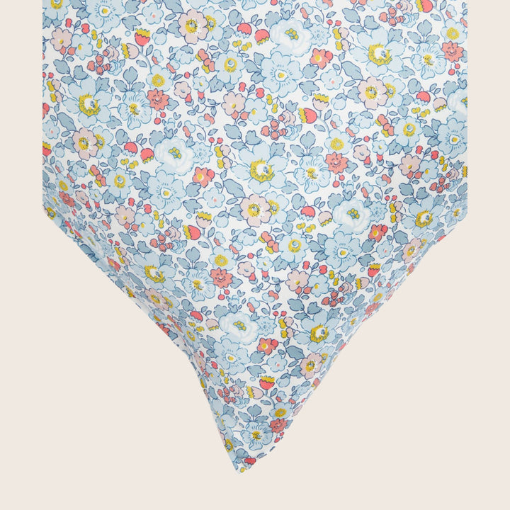 Betsy Silk Pillowcase