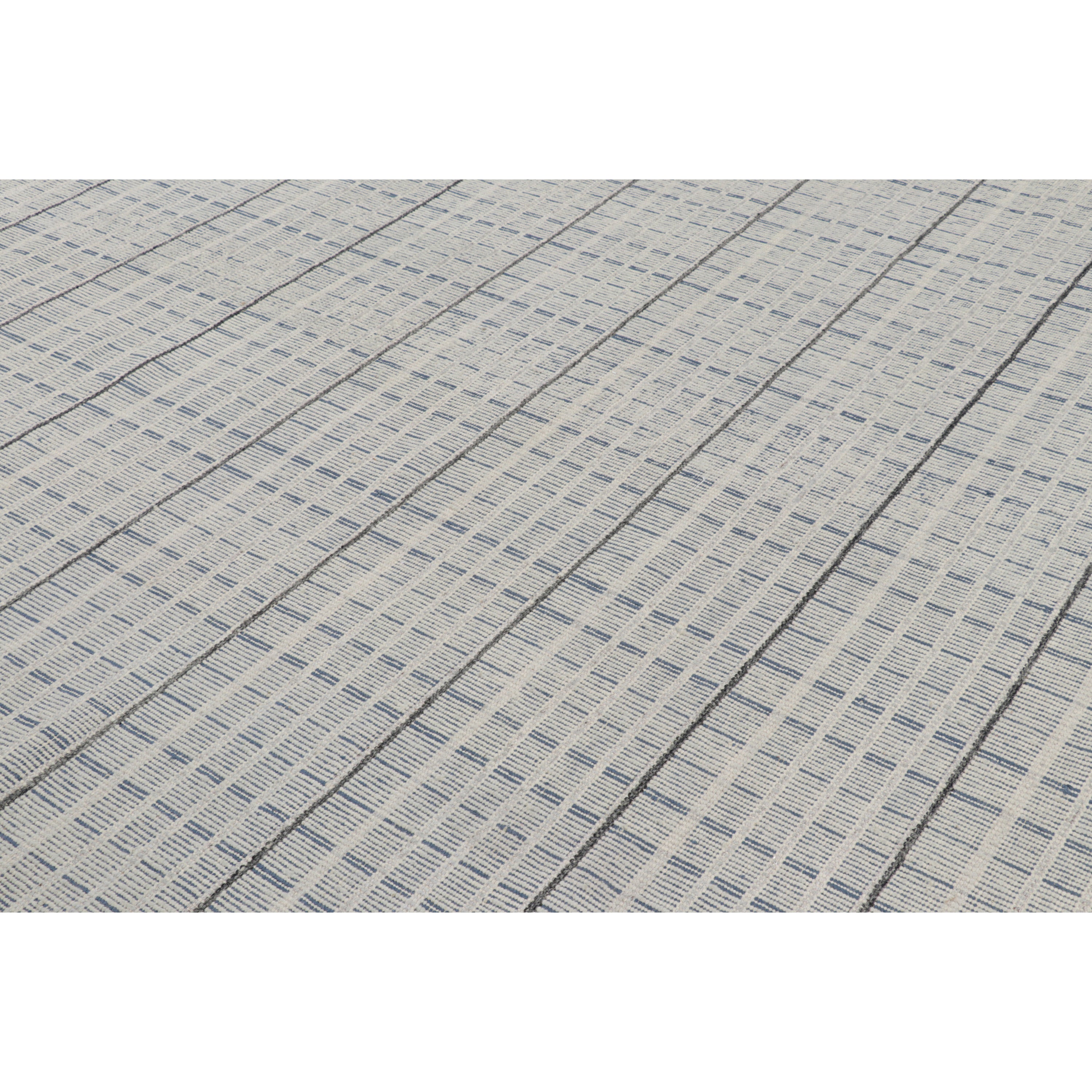 Grey Swedish Inspired Flatweave Wool Rug - 9'6" x 12'2"