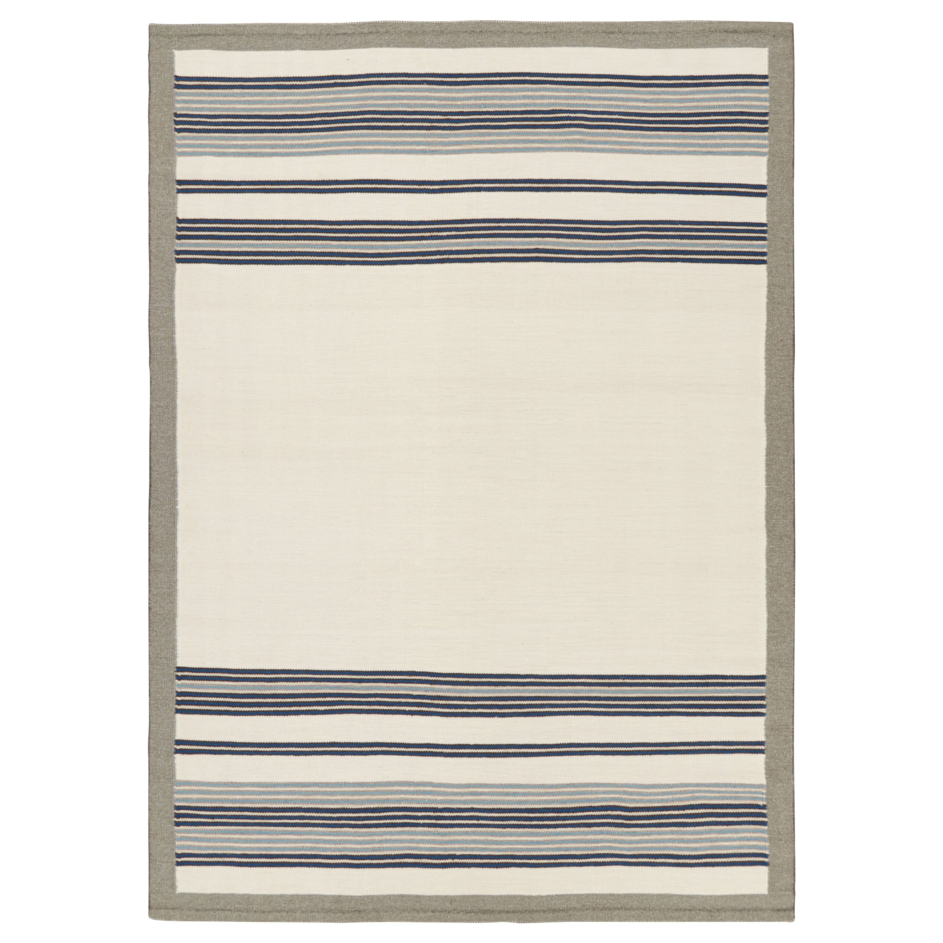 Ivory Swedish Inspired Flatweave Wool Rug - 9'10" x 13'10"