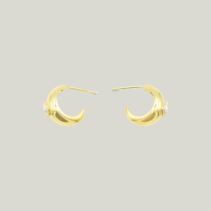 Small Curve Earrings with Diamonds