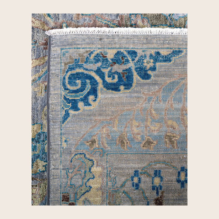 Image for Grey Soluna Traditional Wool Rug - 10' x 13'1