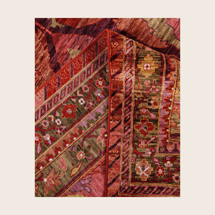 Image for Pink Soluna Traditional Wool Rug - 9'11" x 13'11"