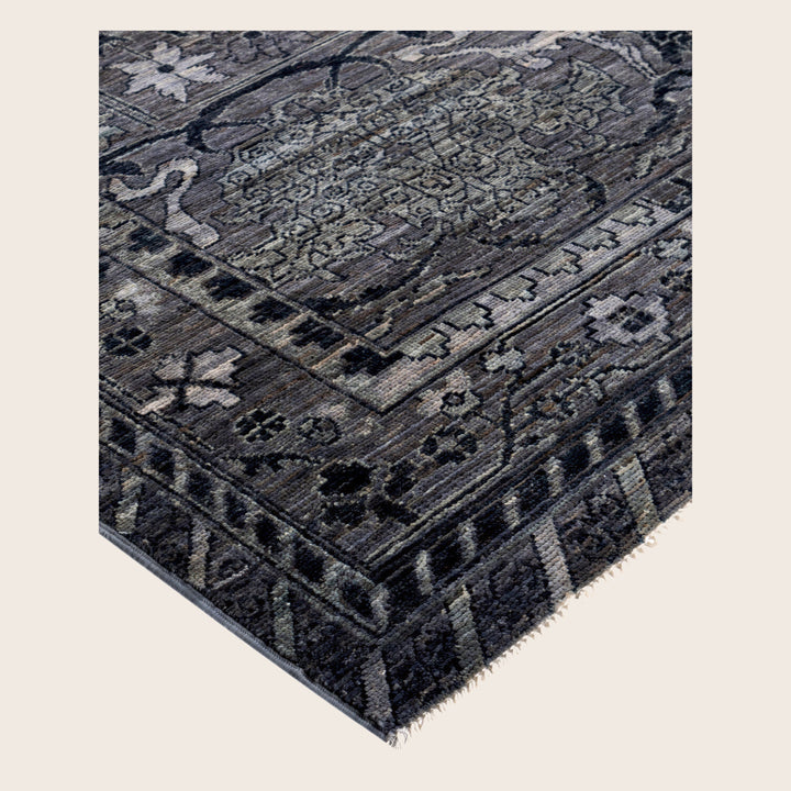 Image for Grey Soluna Traditional Wool Rug - 8'9" x 11'7"
