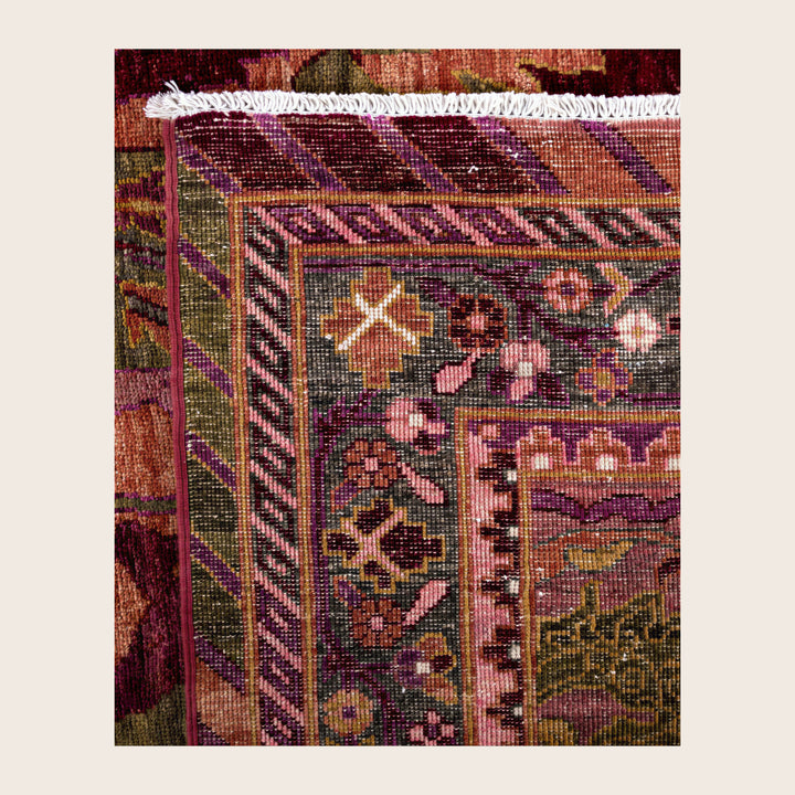 Image for Green Soluna Traditional Wool Rug - 9'1" x 11'9"