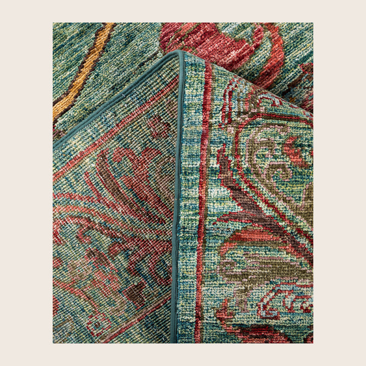 Image for Green Soluna Traditional Wool Rug - 8'5" x 9'9"