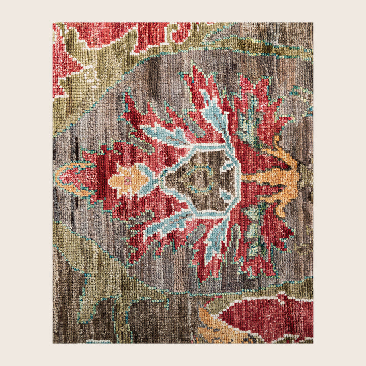 Image for Green Soluna Traditional Wool Rug - 8'2" x 9'11"