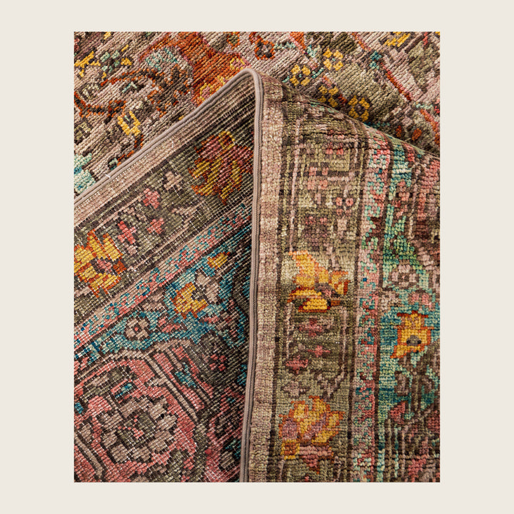 Image for Beige Soluna Traditional Wool Rug - 8'4" x 9'11"