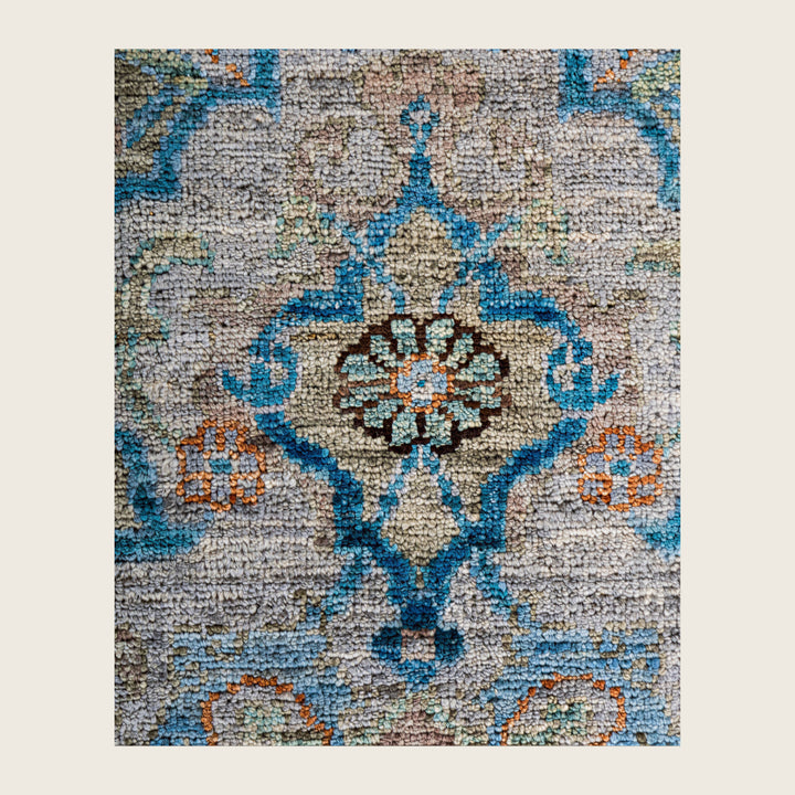 Image for Grey Soluna Traditional Wool Rug - 8'2" x 9'1