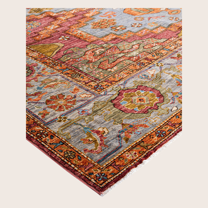 Image for Pink Soluna Traditional Wool Rug - 8' x 10'