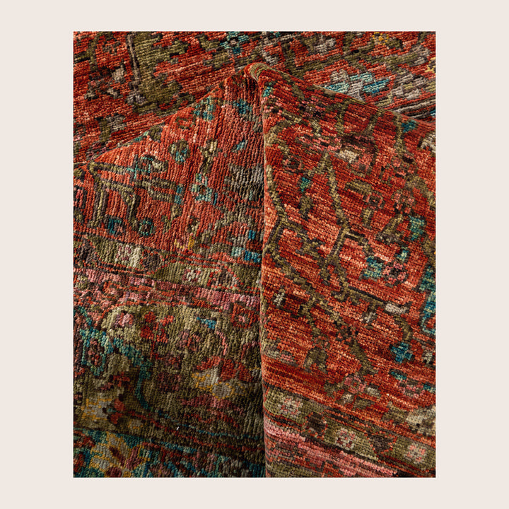 Image for Red Soluna Traditional Wool Rug - 6' x 9'