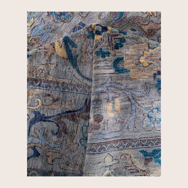 Image for Grey Soluna Traditional Wool Rug - 6'2" x 9'1"