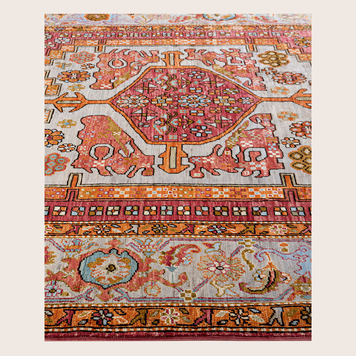 Image for Pink Soluna Traditional Wool Rug - 6' x 8'9"