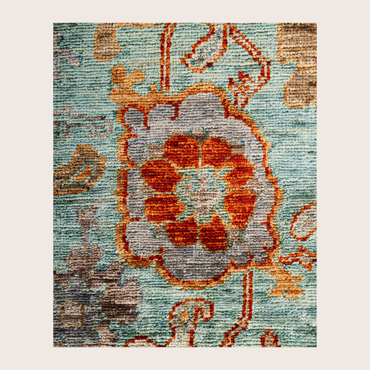 Image for Green Soluna Traditional Wool Rug - 6' x 9'
