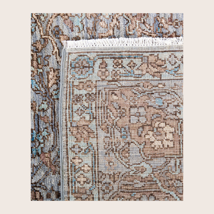 Image for Grey Soluna Traditional Wool Rug - 6'3" x 8'1