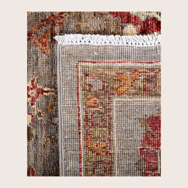 Image for Grey Soluna Traditional Wool Rug - 6'1" x 9'