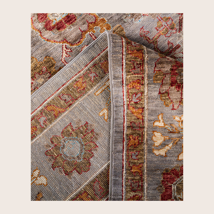 Image for Grey Soluna Traditional Wool Rug - 6'1" x 9'
