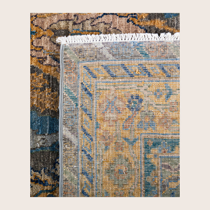Image for Grey Soluna Traditional Wool Rug - 6'2" x 9'6"