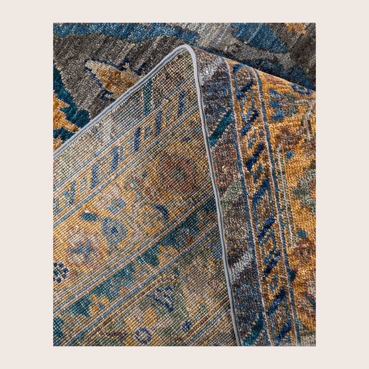 Image for Grey Soluna Traditional Wool Rug - 6'2" x 9'6"