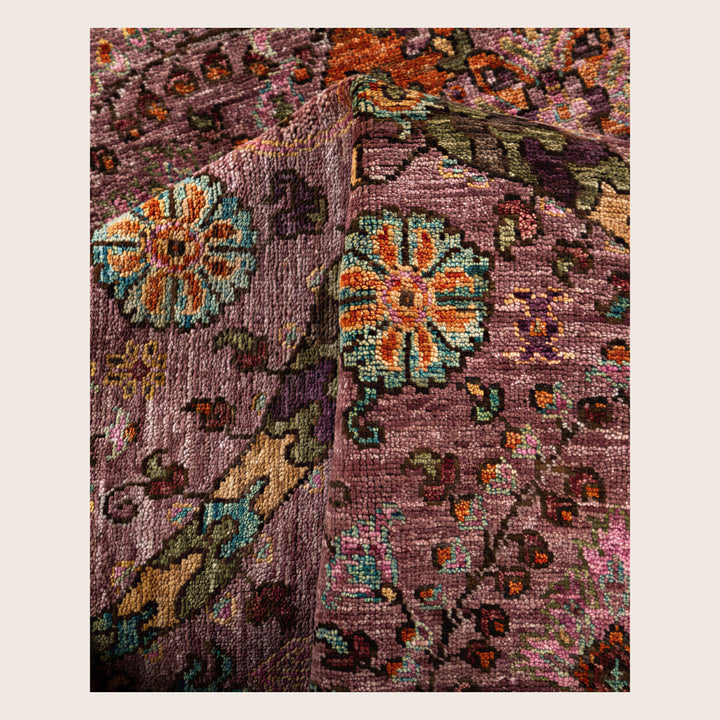 Image for Purple Soluna Traditional Wool Rug - 6'2" x 8'1