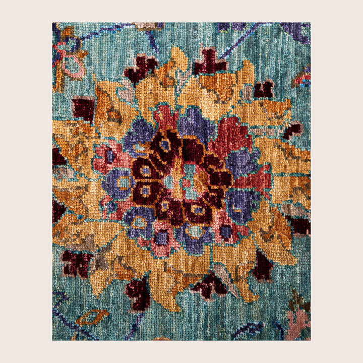 Image for Green Soluna Traditional Wool Rug - 6' x 8'1