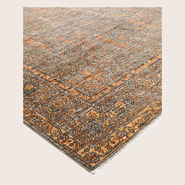 Image for Green Soluna Traditional Wool Rug - 6'1" x 8'1