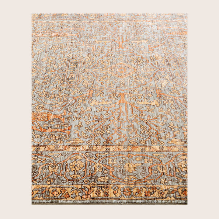 Image for Green Soluna Traditional Wool Rug - 6'1" x 8'1