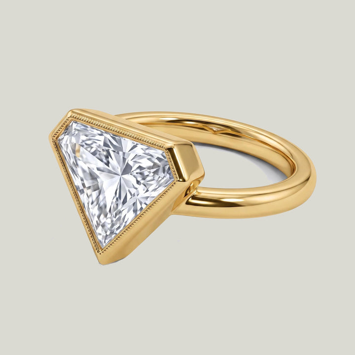 Vintage 18K Yellow Gold 1.57 ct. Shield Diamond "Freyja" Ring
