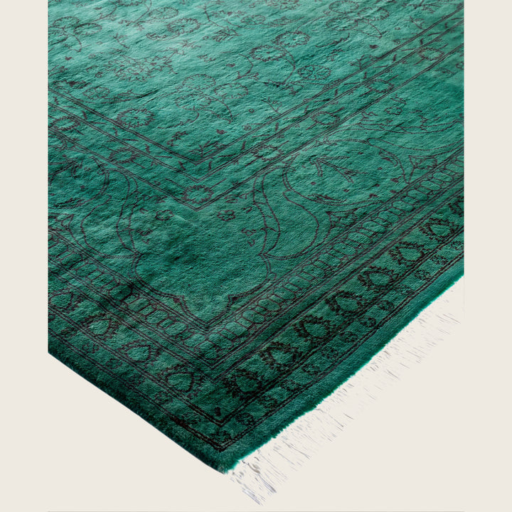 Green Traditional Samsara Wool Rug - 6'2" x 8'10"