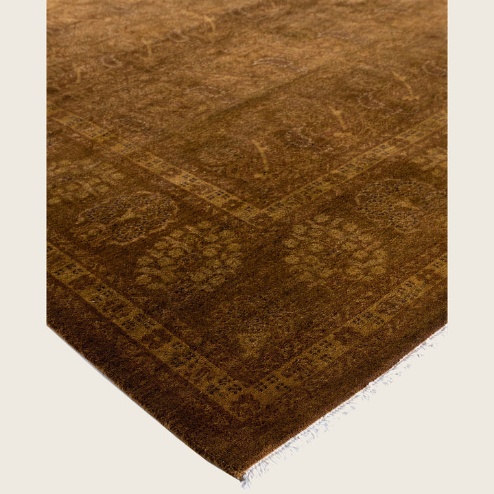 Gold Traditional Samsara Wool Rug - 8'3" x 10'4"