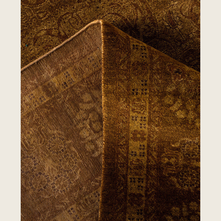 Gold Traditional Samsara Wool Rug - 8'3" x 10'4"