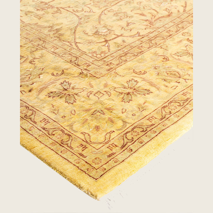Yellow Traditional Samsara Wool Rug - 6'9" x 9'10"