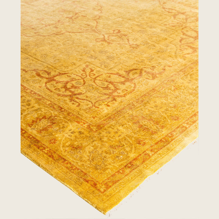 Yellow Traditional Samsara Wool Rug - 4'6" x 6'9"