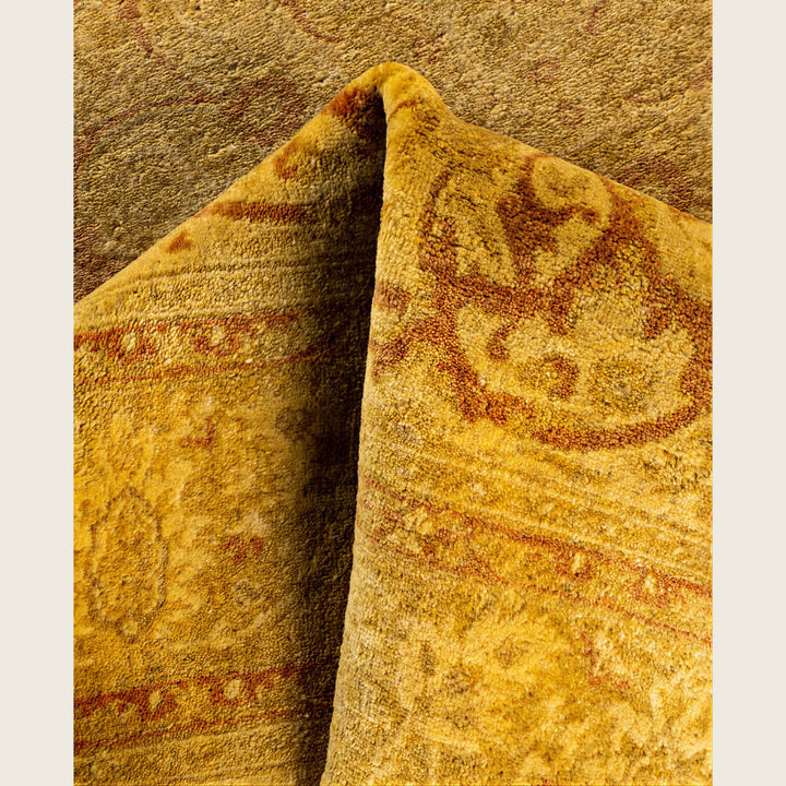 Yellow Traditional Samsara Wool Rug - 4'6" x 6'9"