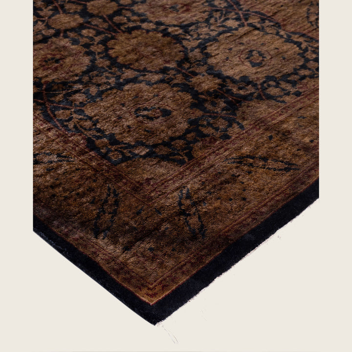 Brown Traditional Samsara Wool Runner - 2'7" x 6'8"