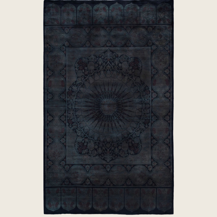 Black Traditional Samsara Wool Rug - 4'5" x 7'2"