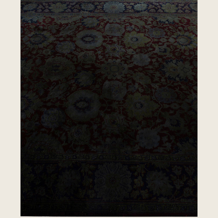 Black Traditional Samsara Wool Rug - 4'1" x 6'2"