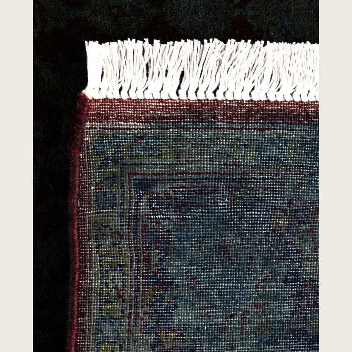 Black Traditional Samsara Wool Rug - 4'1" x 6'2"