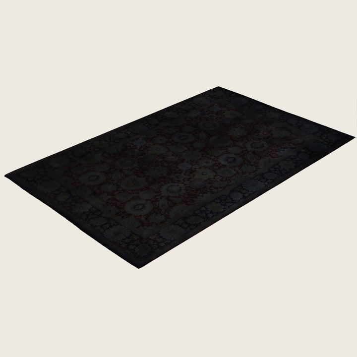 Black Traditional Samsara Wool Rug - 4'1" x 6'2"